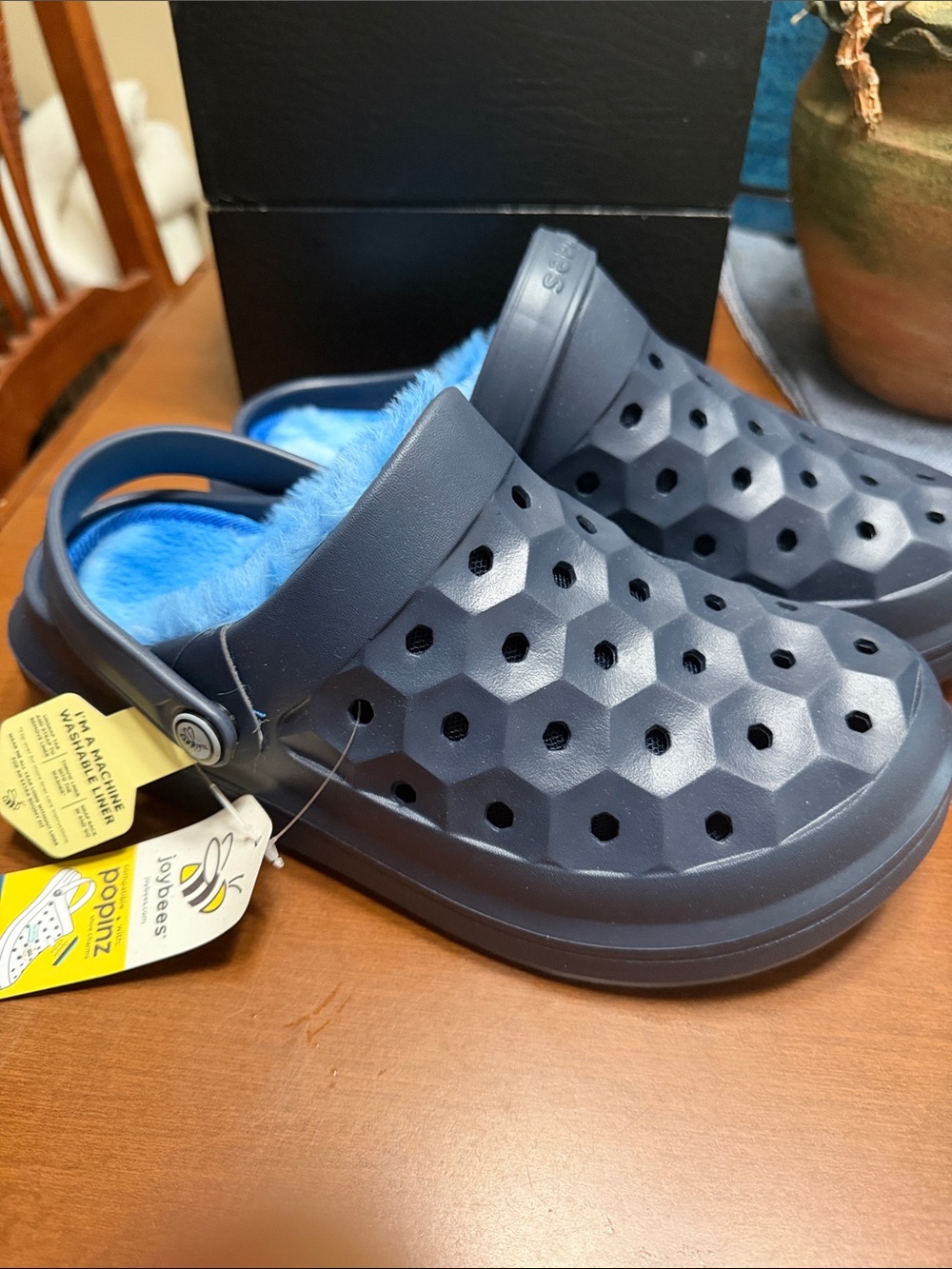 Navy Blue Fuzzy-Lined Joybees charm shoes